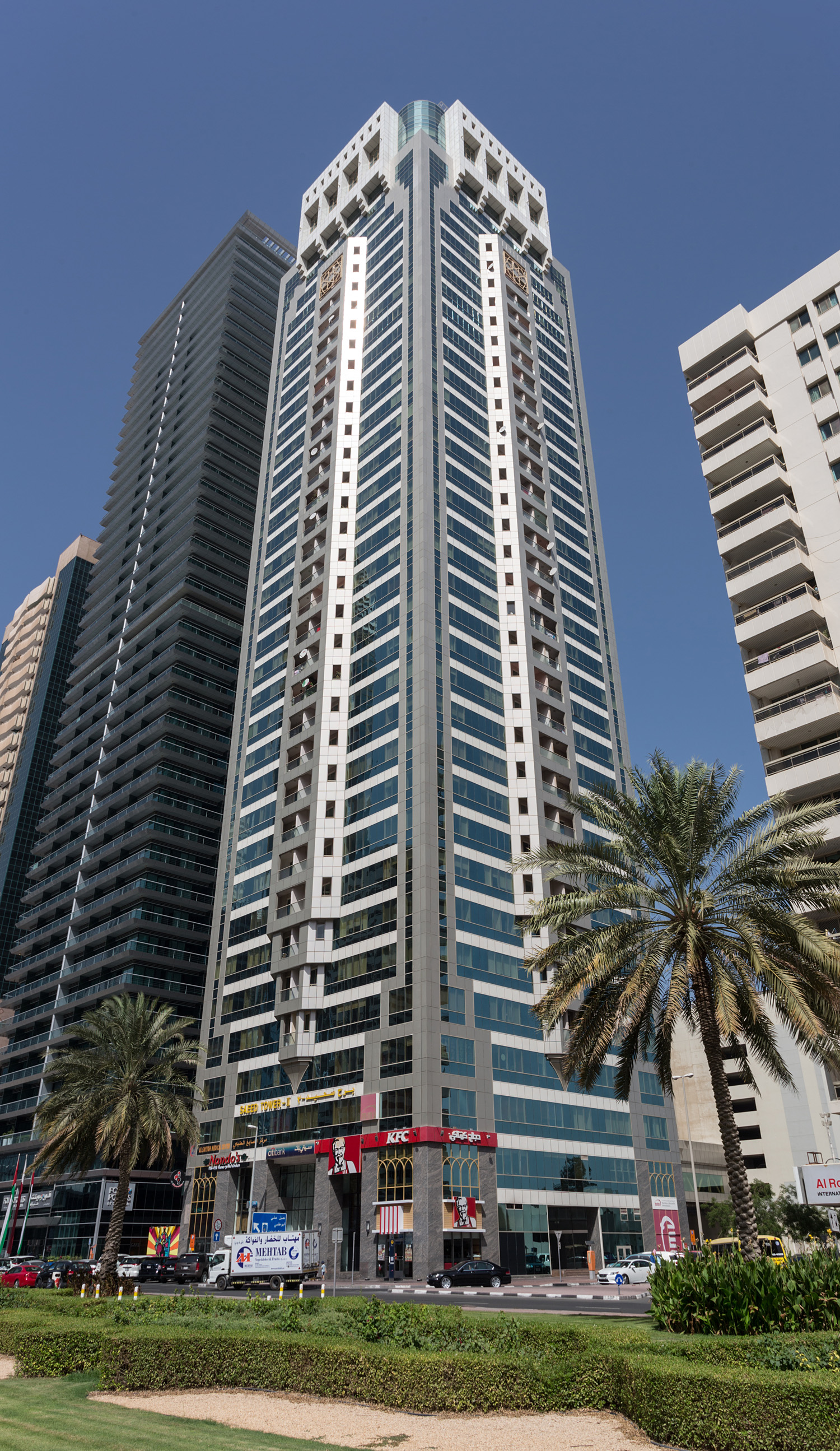 Saeed Tower II, Dubai - View from the east. © Mathias Beinling
